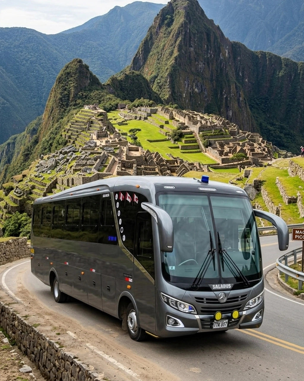 Minibus Mercedes-Benz para operaciones turísticas de grupo